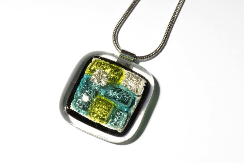 Halskette eckig mit Glasanhänger Blau Grün Fusing (Edelstahlkette)