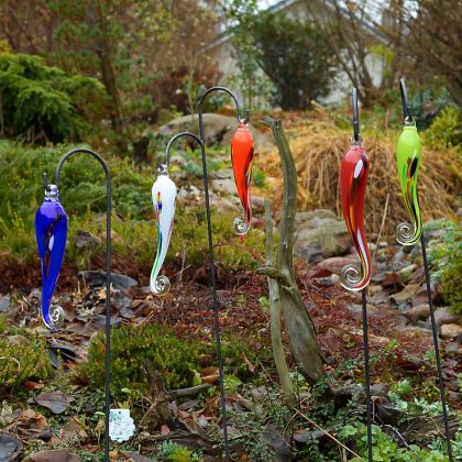Gartenzapfen hängend klein Gartenflair 43 cm mit Stab Lila