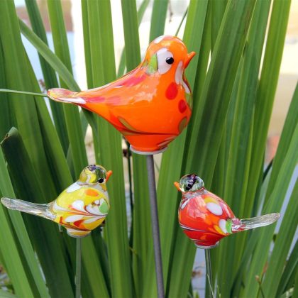 Gartenvogel Gartenflair 20 cm mit Stab gelb